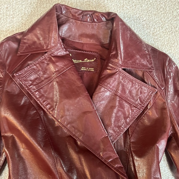 Vintage Etienne Aigner long leather jacket - Picture 7 of 7